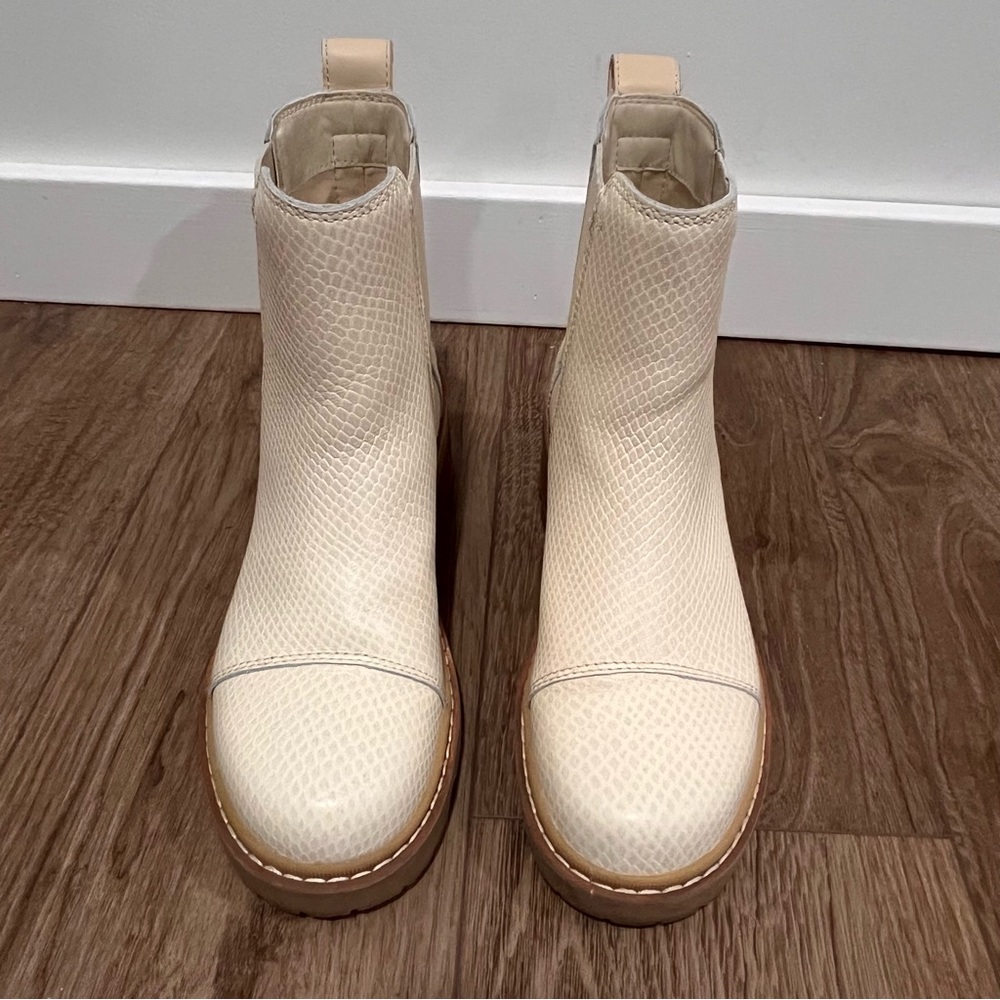 Sorel Joan Now Chelsea Boots - Picture 6 of 16